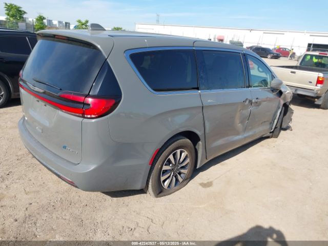 2022 CHRYSLER PACIFICA HYBRID 2C4RC1L70NR161264 Photo 3