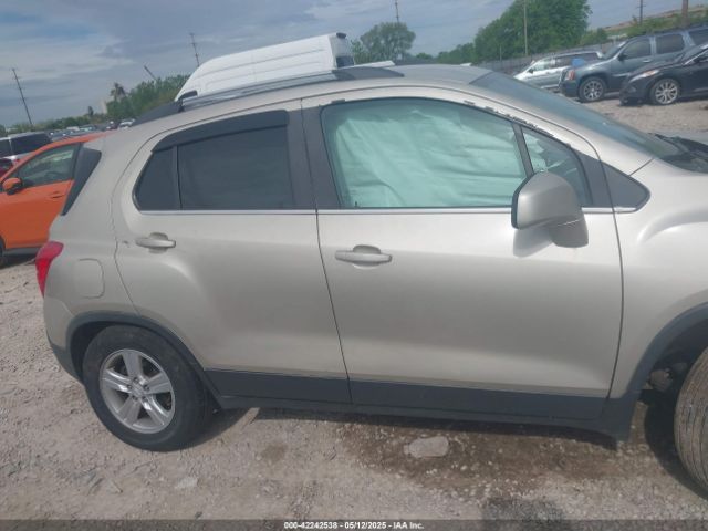 3GNCJRSB4FL180048 Chevrolet Trax Lt