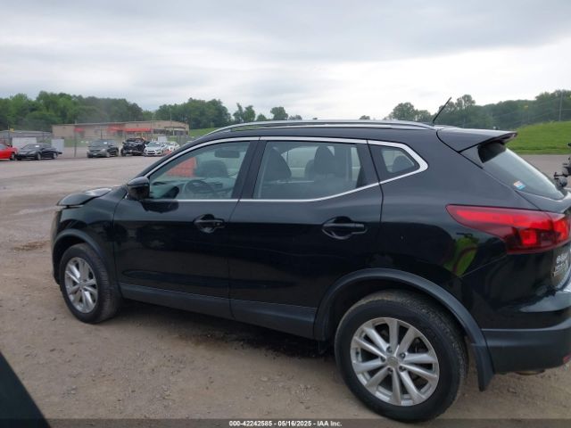 JN1BJ1CR5JW266914 Nissan Rogue Sport Sv