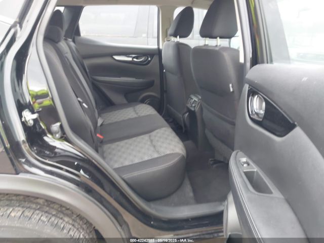 JN1BJ1CR5JW266914 Nissan Rogue Sport Sv