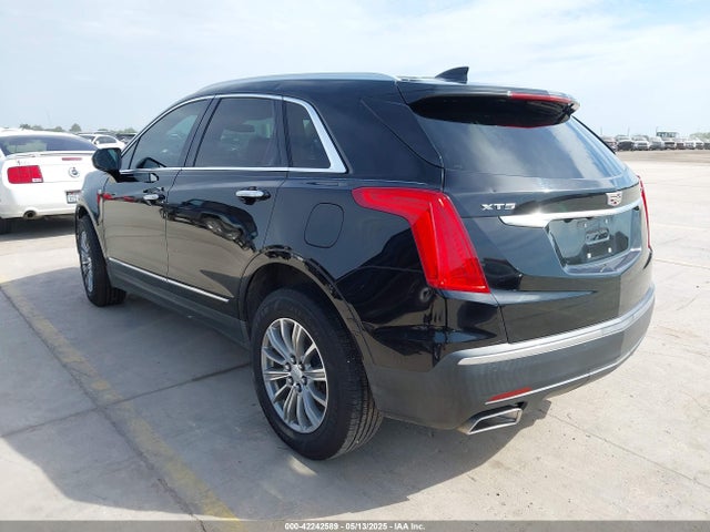 2017 CADILLAC XT5 1GYKNBRSXHZ248204 Photo 2