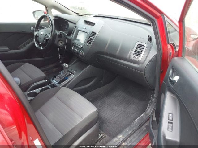 3KPFL4A76JE241008 KIA FORTE S
