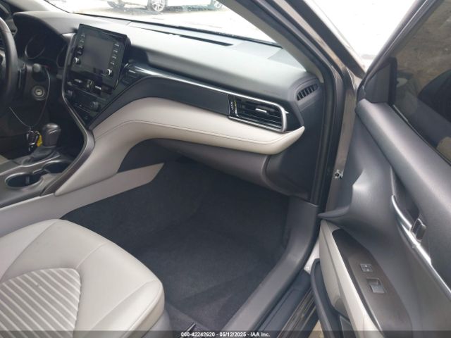 4T1G11AK1MU570911 Toyota CAMRY SE