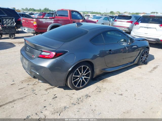 2023 TOYOTA GR86 JF1ZNBC15P8750648 Photo 3