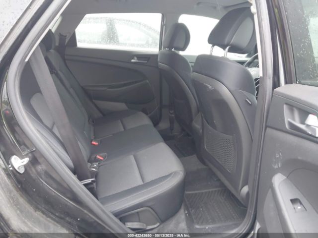 KM8J3CA43GU074395 Hyundai TUCSON SE