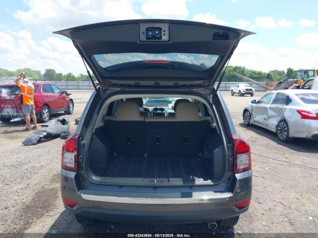 1C4NJDEB0GD755849 Jeep Compass High Altitude Edition