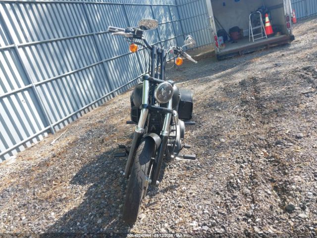 2017 HARLEY-DAVIDSON FXDB 1HD1GXM11HC318911 Photo 4