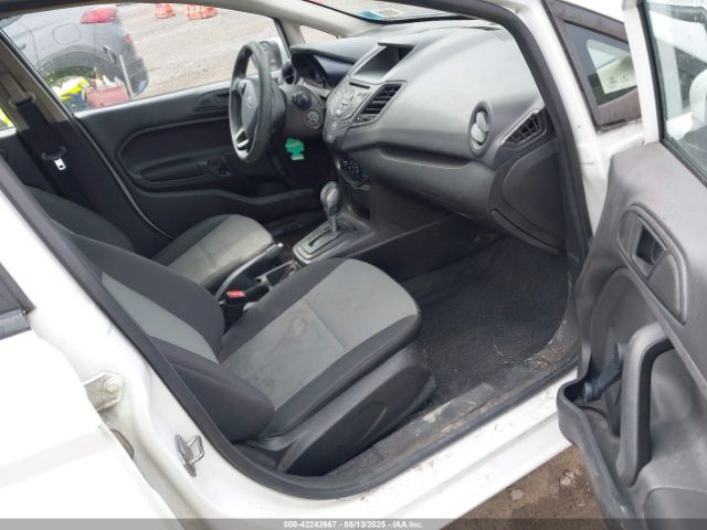 3FADP4AJ2FM189449 Ford FIESTA S