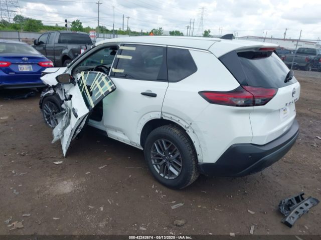 5N1BT3AB8PC850965 Nissan Rogue S Intelligent Awd
