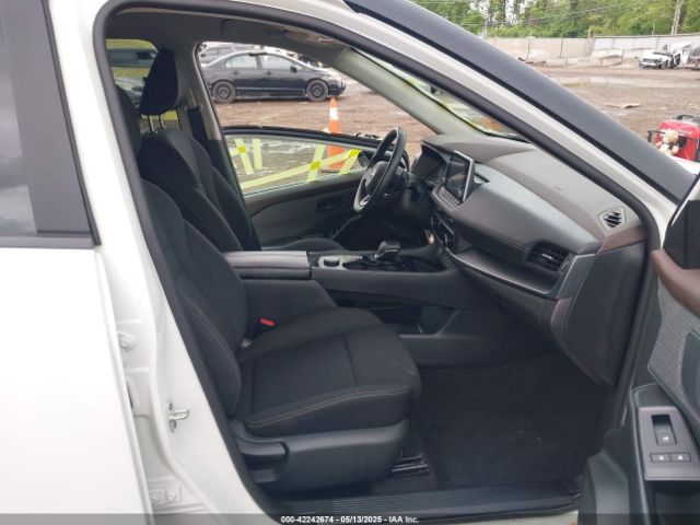 5N1BT3AB8PC850965 Nissan Rogue S Intelligent Awd