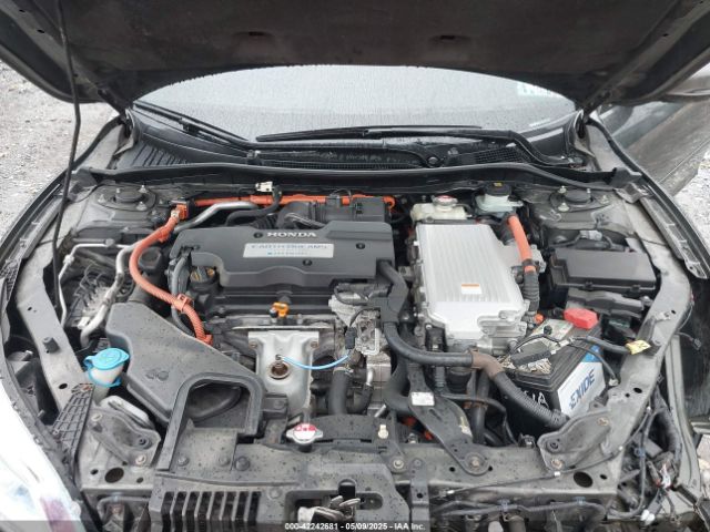 1HGCR6F73EA002113 Honda Accord Hybrid Touring