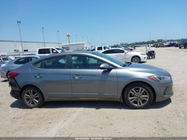 KMHD84LF2JU614085 Hyundai ELANTRA SEL
