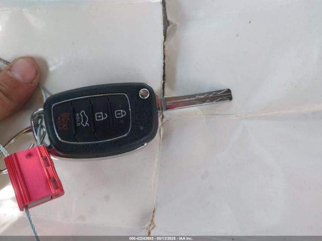 5NPE24AF5JH717900 Hyundai SONATA SE
