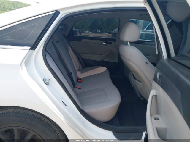 5NPE24AF5JH717900 Hyundai SONATA SE