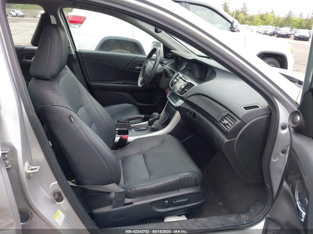 Honda k24w1 2014 1HGCR2F8XEA303088 Image 5