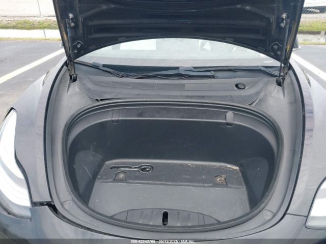 2019 TESLA MODEL 3 5YJ3E1EA7KF431980 Photo 9