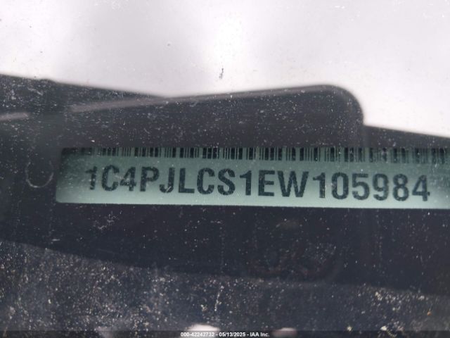 1C4PJLCS1EW105984 Jeep Cherokee Latitude
