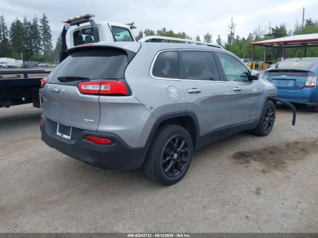1C4PJLCS1EW105984 Jeep Cherokee Latitude
