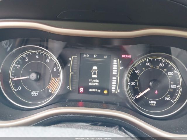 1C4PJLCS1EW105984 Jeep Cherokee Latitude