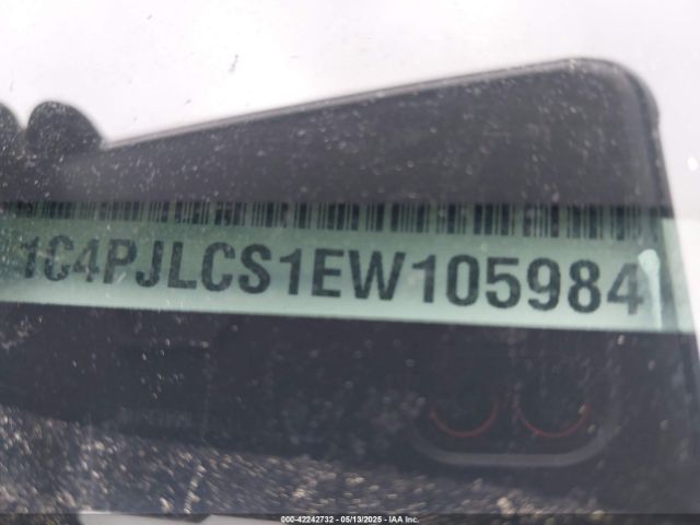 1C4PJLCS1EW105984 Jeep Cherokee Latitude