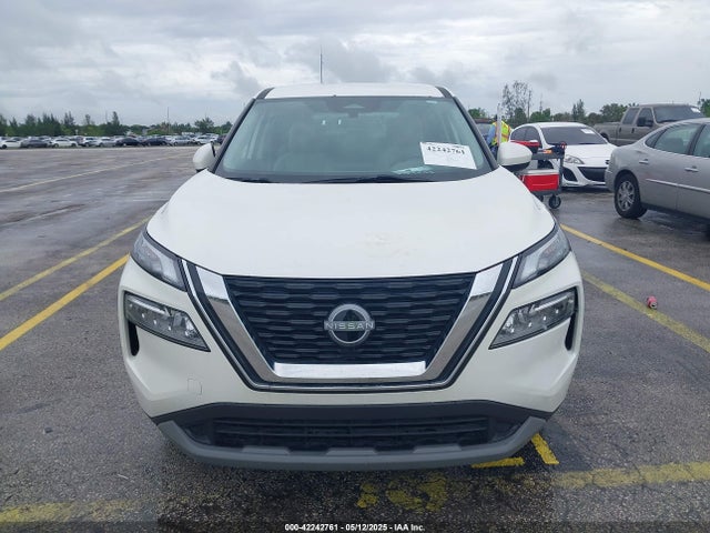JN8BT3BA0PW005475 Nissan Rogue Sv Fwd