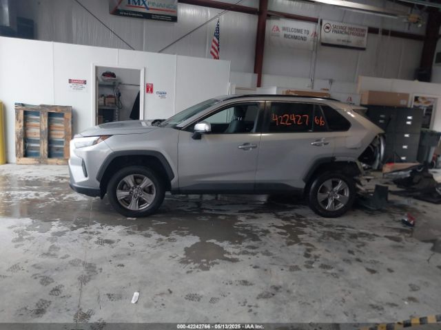 2T3P1RFV0NW284218 Toyota Rav4 Xle