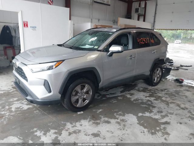 2T3P1RFV0NW284218 Toyota Rav4 Xle