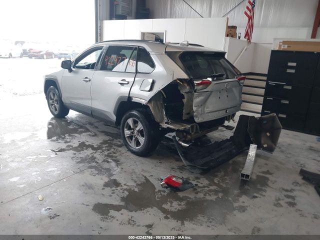 2T3P1RFV0NW284218 Toyota Rav4 Xle