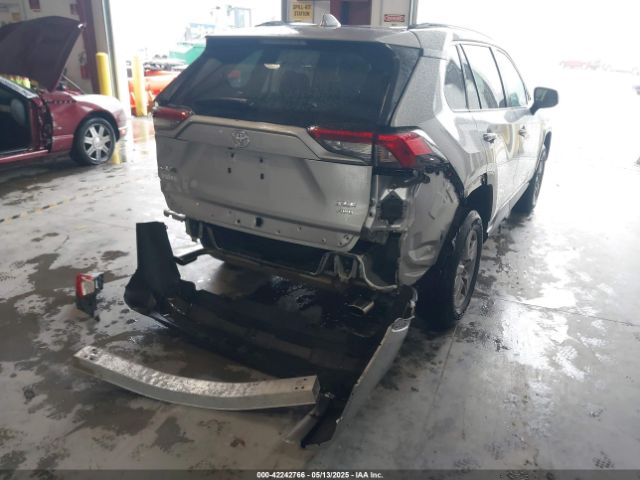 2T3P1RFV0NW284218 Toyota Rav4 Xle
