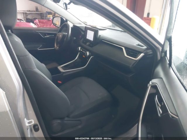 2T3P1RFV0NW284218 Toyota Rav4 Xle