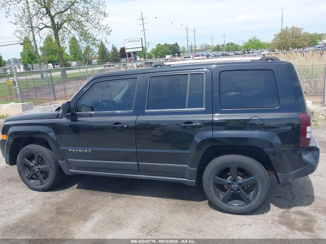 1C4NJRFB8GD580715 Jeep Patriot High Altitude Edition