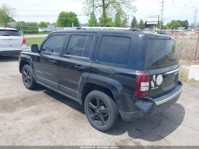 1C4NJRFB8GD580715 Jeep Patriot High Altitude Edition