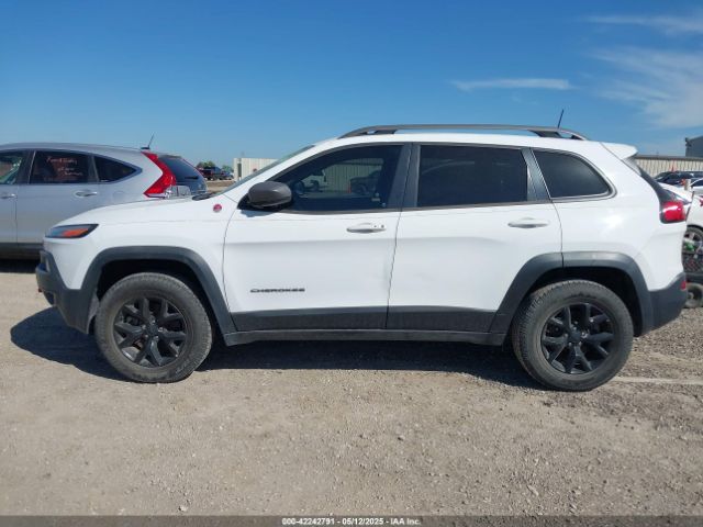 1C4PJMBS3HD227978 Jeep Cherokee Trailhawk L Plus 4x4