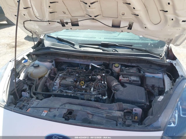 1FMCU9G65NUA61050 Ford ESCAPE SE