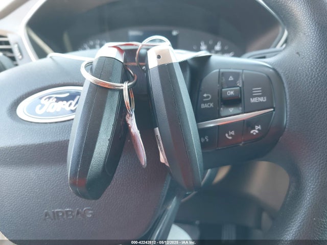1FMCU9G65NUA61050 Ford ESCAPE SE
