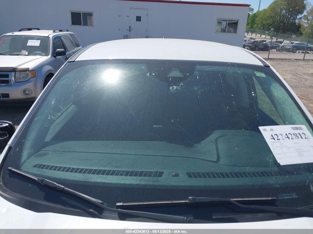 1FMCU9G65NUA61050 Ford ESCAPE SE