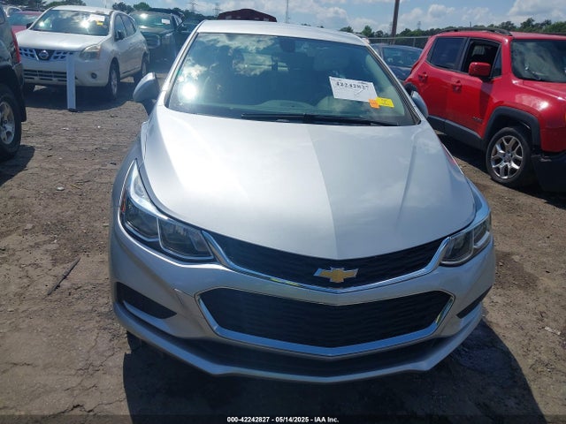 1G1BC5SMXJ7153497 Chevrolet Cruze Ls Auto