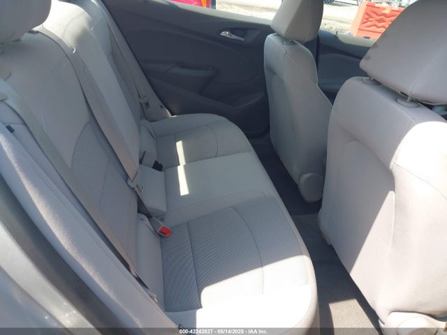 1G1BC5SMXJ7153497 Chevrolet Cruze Ls Auto