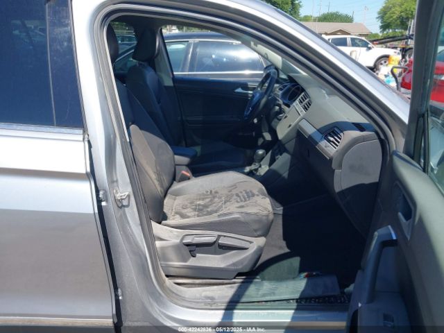 2020 VOLKSWAGEN TIGUAN 3VV3B7AX7LM035035 Photo 4