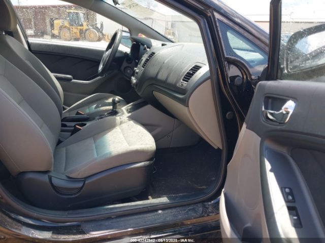 KNAFK4A62G5518071 KIA FORTE LX