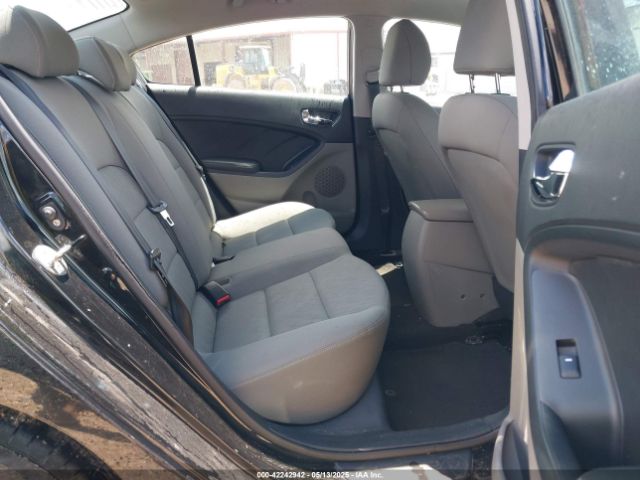 KNAFK4A62G5518071 KIA FORTE LX