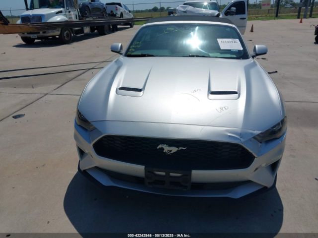 1FATP8UH5J5111337 Ford 2.3l 4v premium fuel