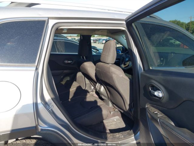 1C4PJLCBXGW258155 Jeep Cherokee Latitude