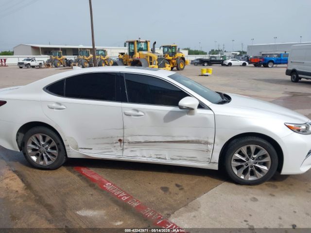 JTHBW1GGXG2122104 Lexus ES 300H