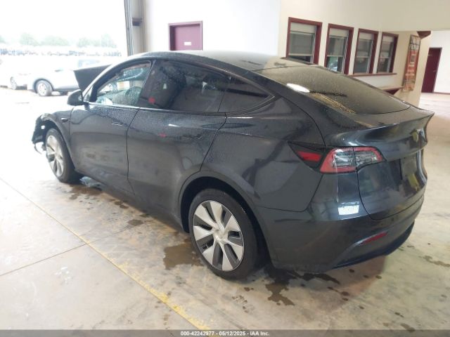 2024 TESLA MODEL Y 7SAYGDED4RF072600 Photo 2