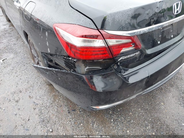 1HGCR2F4XGA075125 Honda ACCORD LX
