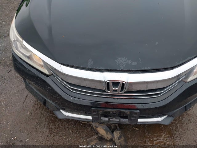 1HGCR2F4XGA075125 Honda ACCORD LX