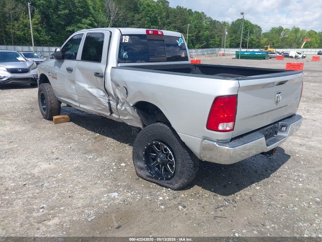 3C6UR5CL6HG519174 RAM 2500 Tradesman  4x4 6'4 Box