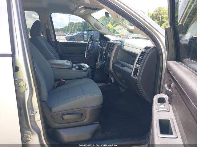 3C6UR5CL6HG519174 RAM 2500 Tradesman  4x4 6'4 Box