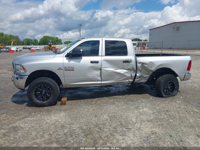 3C6UR5CL6HG519174 RAM 2500 Tradesman  4x4 6'4 Box